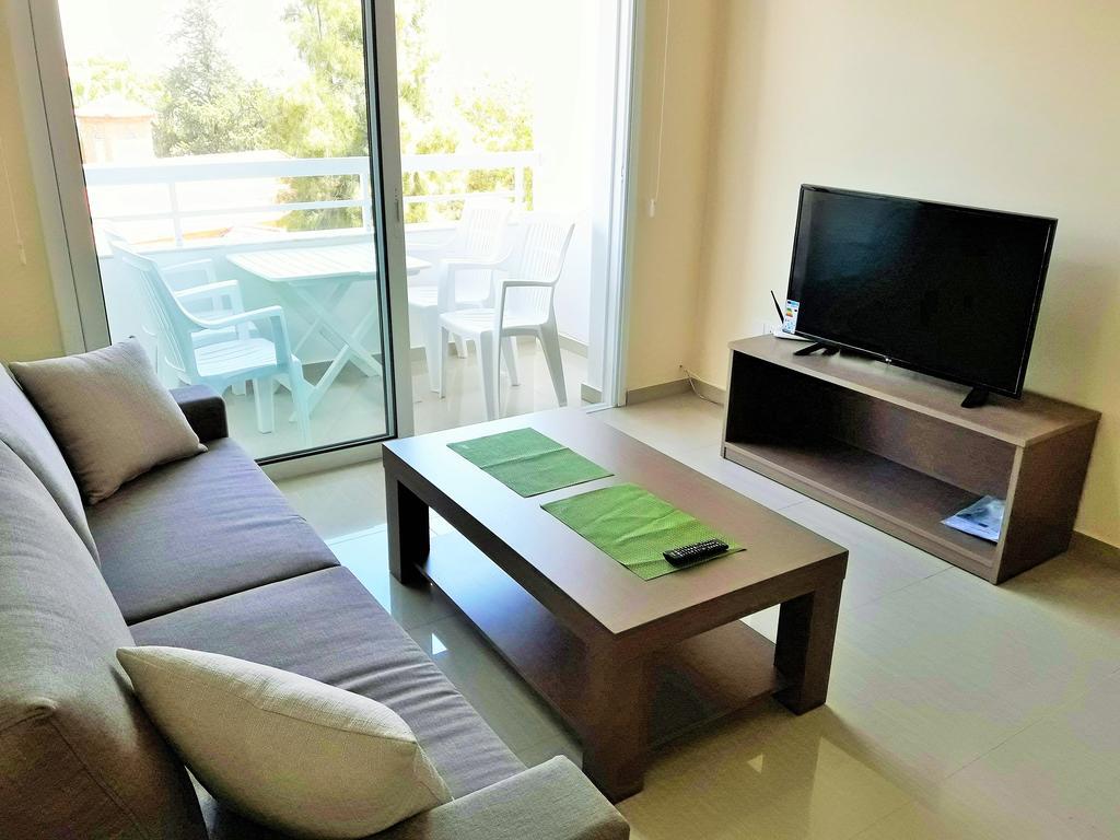 32 Hill Court Apartment Larnaca Exterior foto