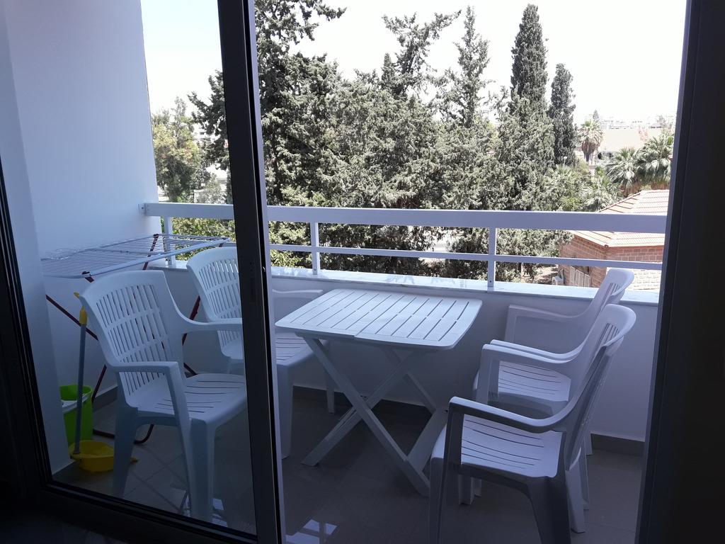 32 Hill Court Apartment Larnaca Exterior foto